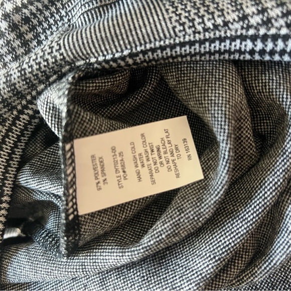 Elegant Black and Gray Plaid Midi Dress - Picture 6 of 6